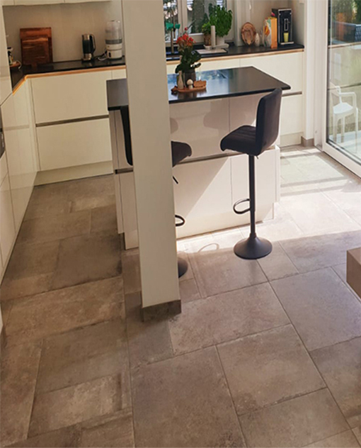 Fliesenlegerarbeiten